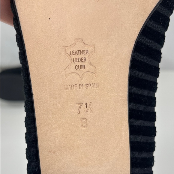 French Sole Elka Velvet Ballet Flat in Black Size 7.5 - Picture 8 of 8